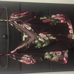 XL Women's Express Off Shoulder Floral Top